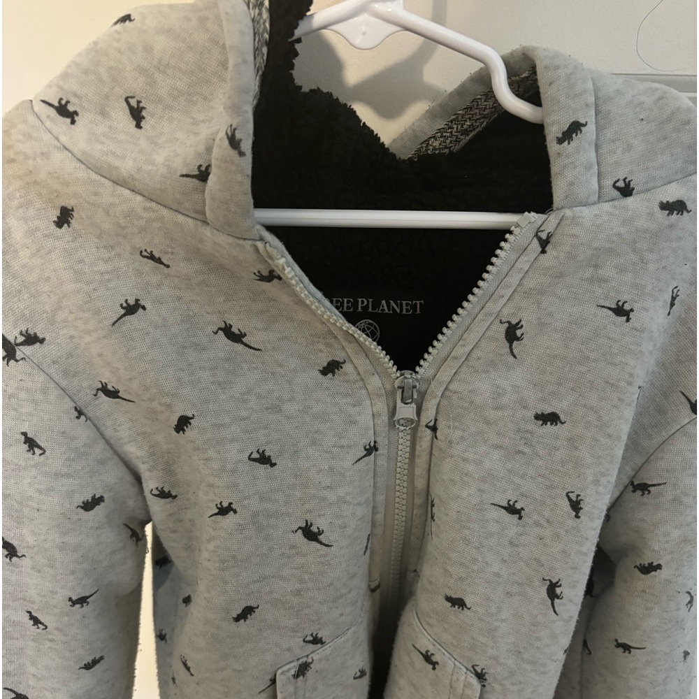 Free Planet size 5 boys fleeced jacket with hoodie. Dinosaur print gray/black